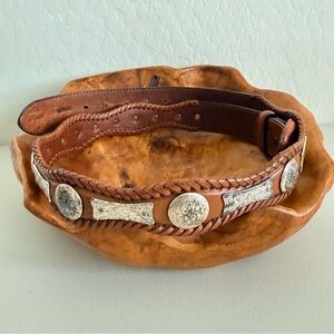 Tony Lama Brown Leather Conches Silver Tone Men’s Belt Style 76908 Size 38